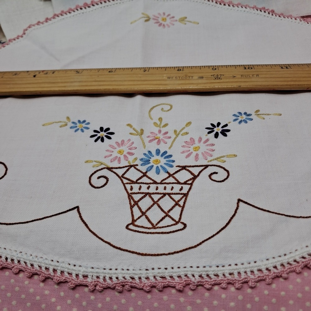 Vintage Embroidered Linens Lot 9 Pieces Hand‎ Stitched Floral Kitchen Decor - Picture 6 of 11